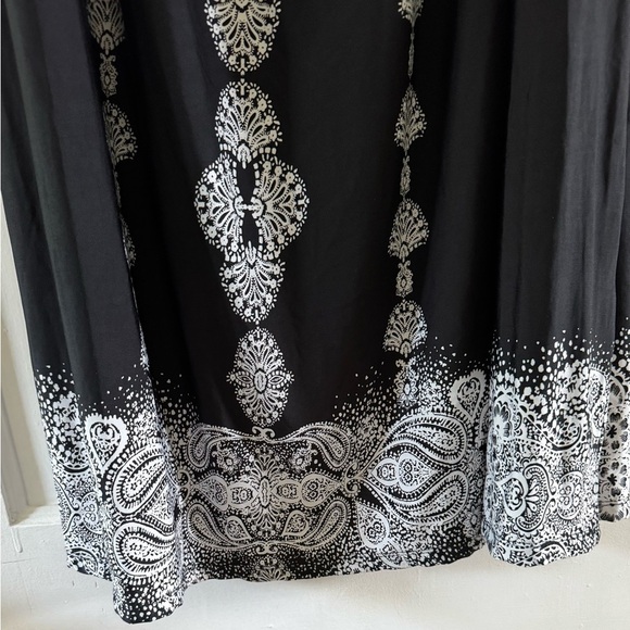 Style & Co. Strapless Black and White Maxi Dress. Size 3X - Picture 3 of 5